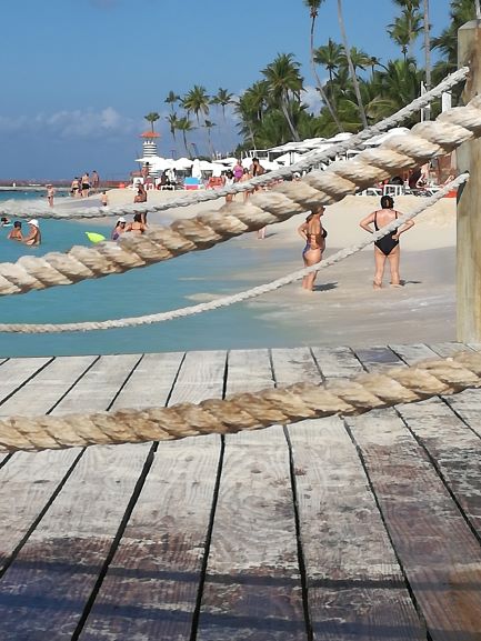 Beach richting Viva Wyndham